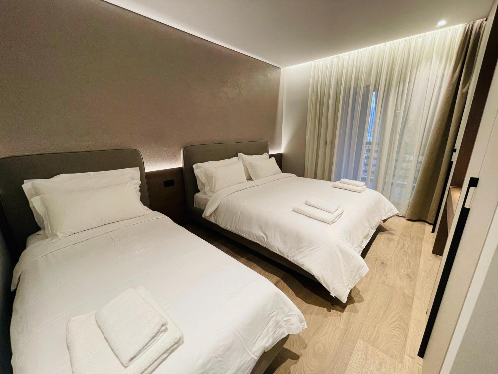 Two Steps Apartments 地拉那 外观 照片