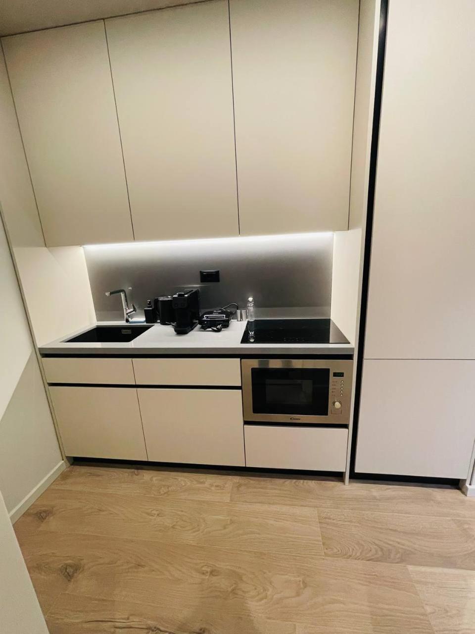 Two Steps Apartments 地拉那 外观 照片