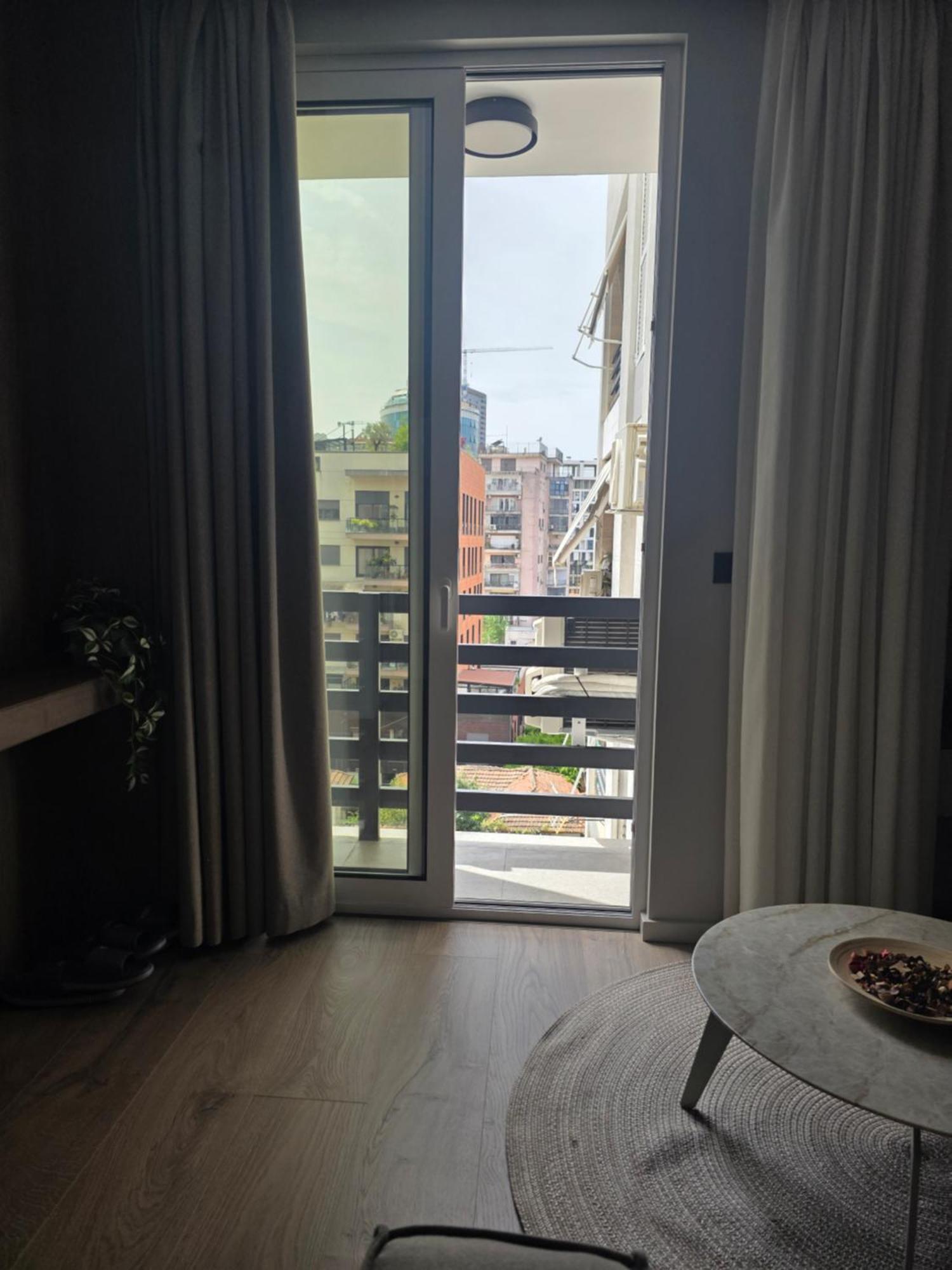 Two Steps Apartments 地拉那 外观 照片