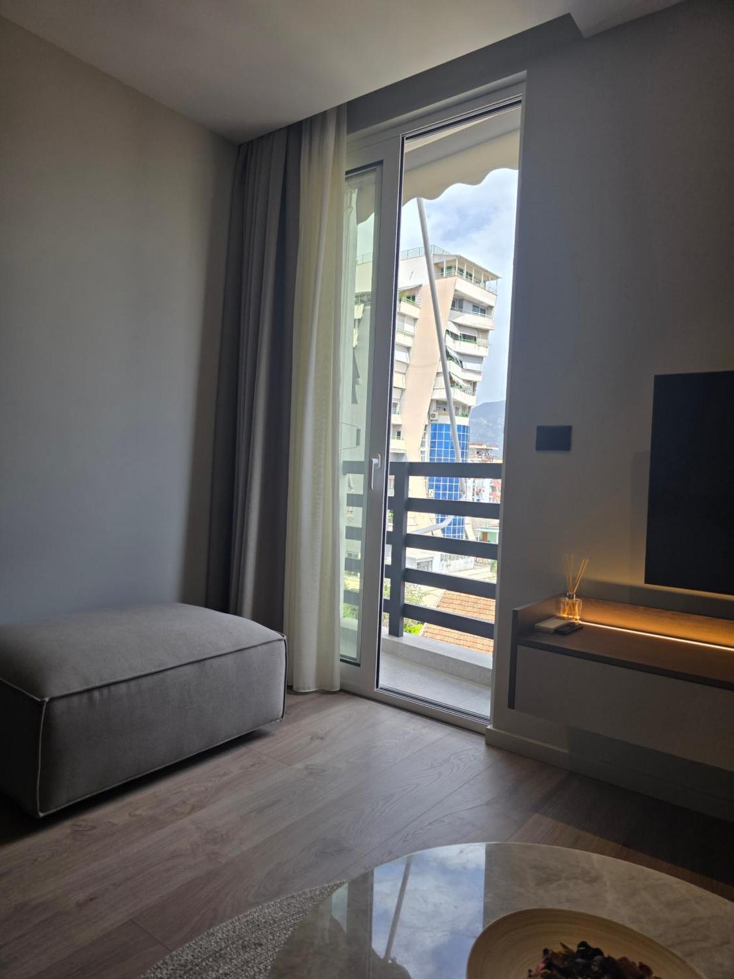 Two Steps Apartments 地拉那 外观 照片